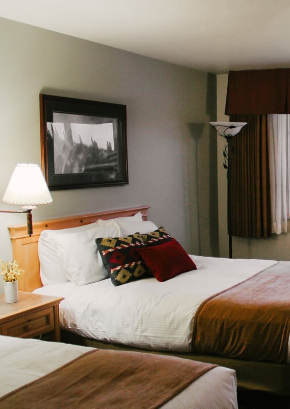 Two queen beds at Talkeetna Alaskan Lodge